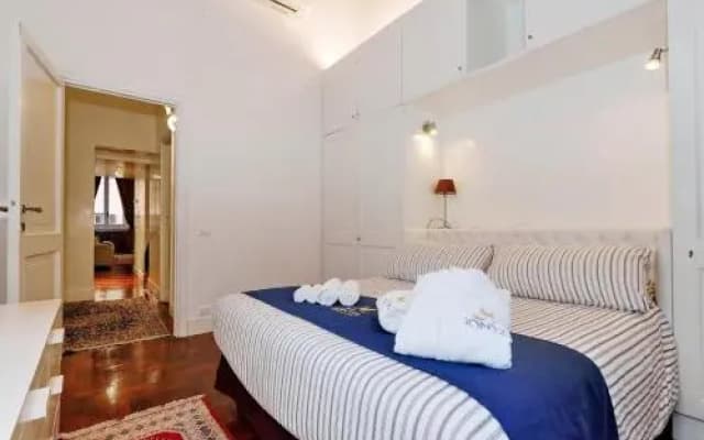 Pantheon Lyuxury Apartment - photo 3