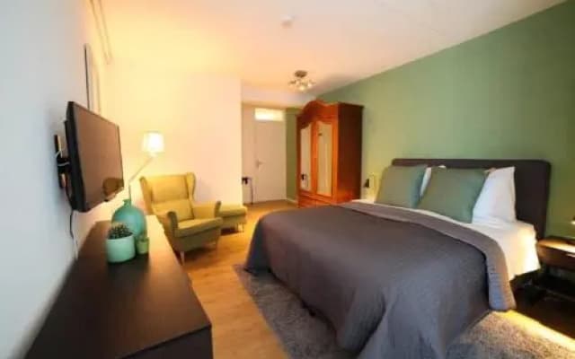 Pleasant Studio in the City Center - photo 2