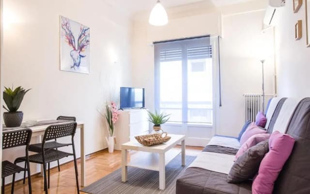 Cute flat in Central Athens - photo 3