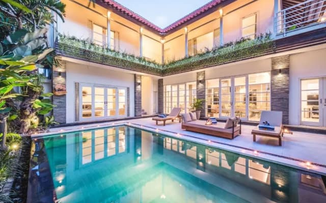 Villa Milano - Private 6 BDR Villa in Seminyak, prime Location, Pool & Garden - photo 3
