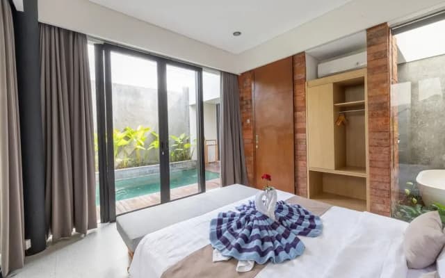 Casanina Ubud Villas - photo 5