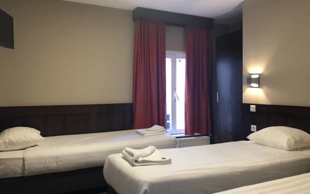 Hotel Damrak Inn - photo 2