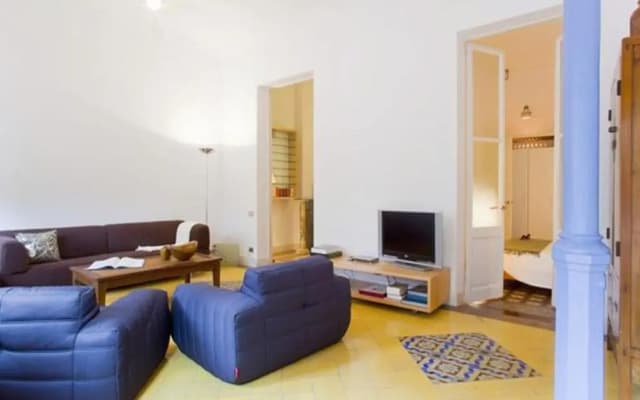BizFlats Eixample Apartments - photo 3