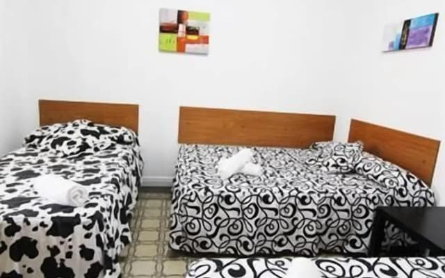 Hostal Helena 2 - photo 5