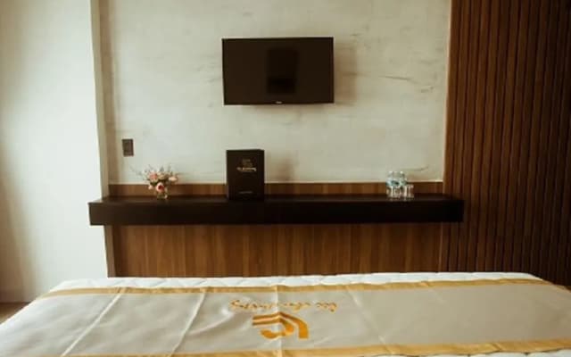 Lee Charming Hotel by ZUZU - photo 5
