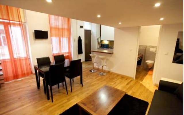 10 House - photo 2