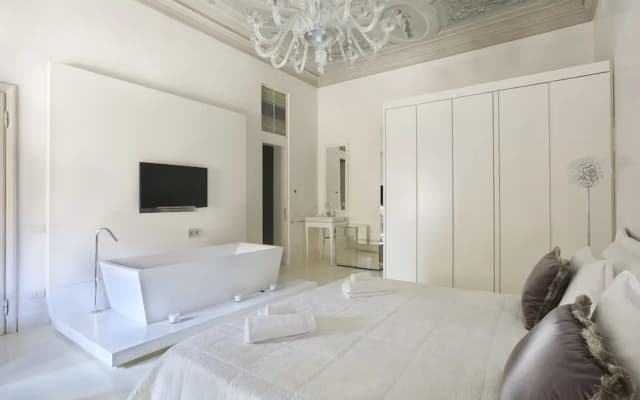 Luxury Apartment in Central Florence - photo 2