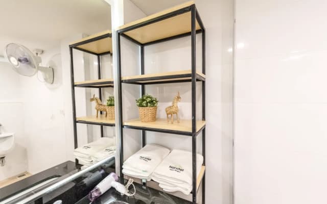 Naratel Hostel Bangkok - photo 4