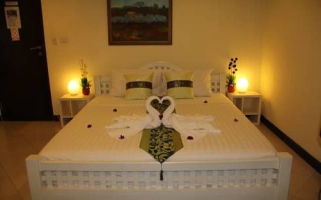 Chanisara Guesthouse - photo 2