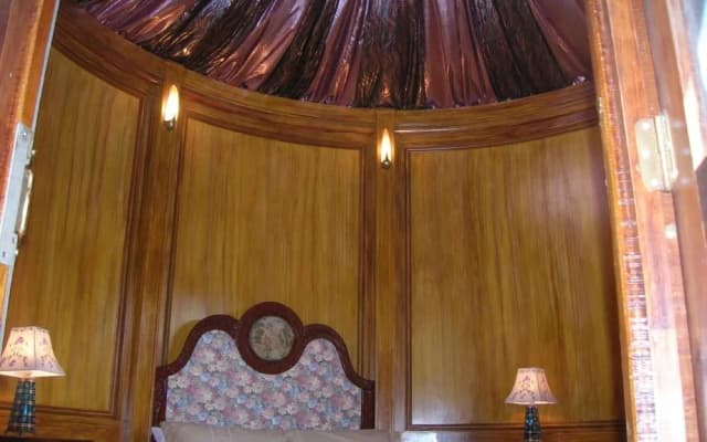 Camelot Tower And Penthouse - photo 5
