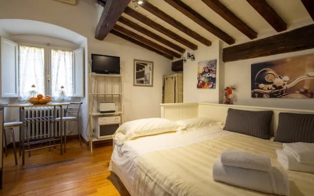 Santa Trinita Suite A - photo 2
