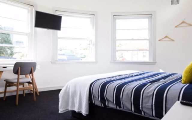 Blues Point Hotel - photo 3