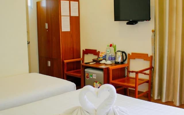 Travellers Nest Hostel - photo 4