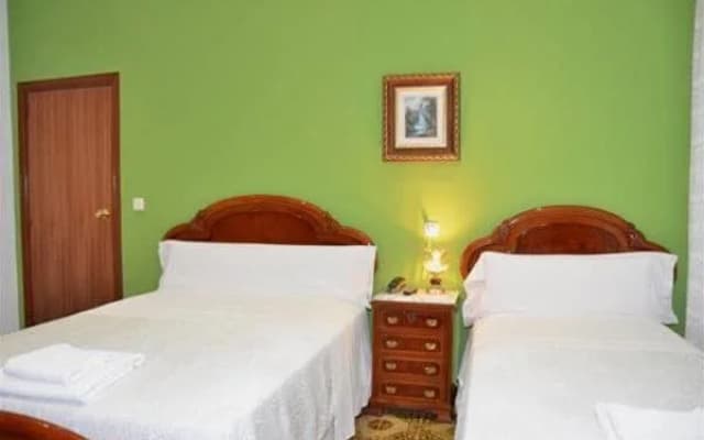 Hostal Reconquista - photo 5