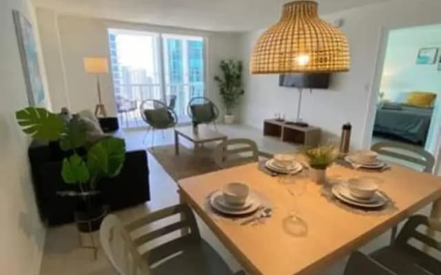 39th Floor Condo 1 1 W Pool Gym -free Parking - photo 5