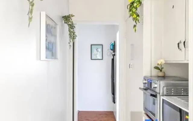 Killara Rooms – Close to Shops & Trains - photo 3