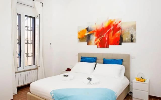 Castel Sant Angelo's Harmonious Apartment - photo 5