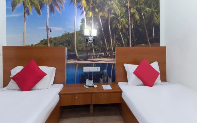Rain Forest Hotel - photo 3