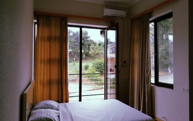 Agora Guesthouse - photo 3