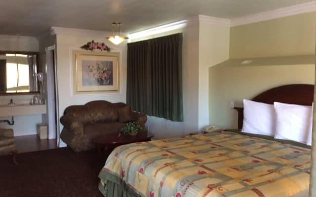 Azusa INN Motel - photo 3