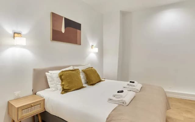 Charming AC Apartment - Buttes Chaumont Park - photo 2
