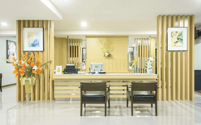 Chanapat Hotel - photo 4