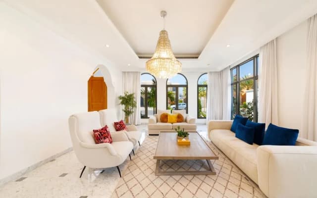 Luxury Villa w Dramatic Vw Private Beach Pool - photo 2