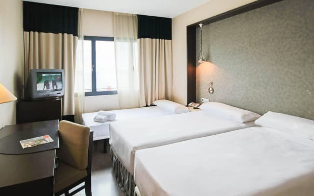 Hotel Mercader - photo 3