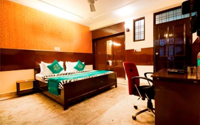 Airport Hotel Olive & Blue - photo 2