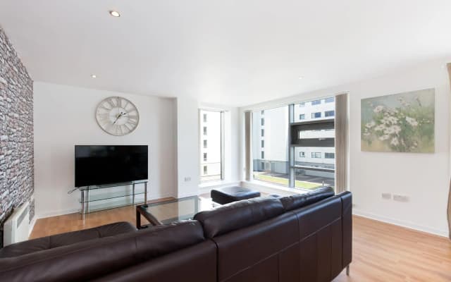Stylish Garden View Apartment - photo 4