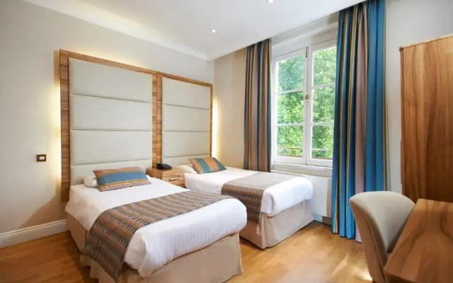 Royal Eagle Hotel - photo 5