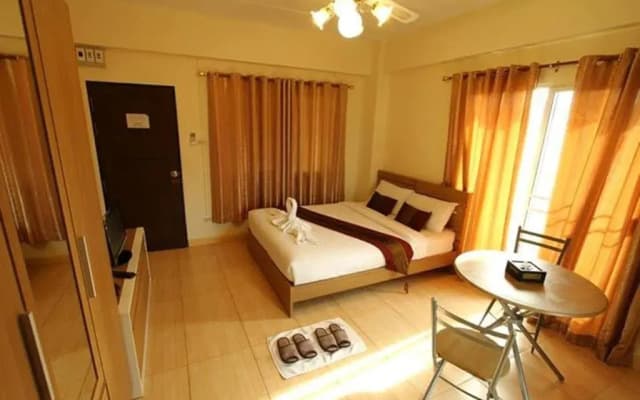Tratip Hotel - photo 5