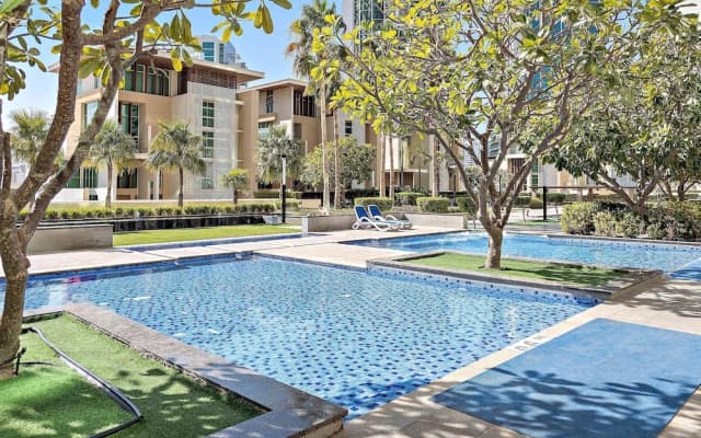 Silkhaus Luxury 2BR in Marina Heights Near Canal - photo 4