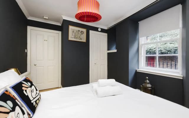 JOIVY Castle Hideaway - photo 3