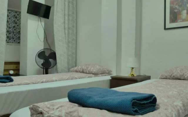 Midtown Guest House - photo 5
