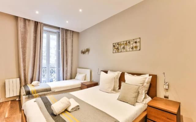 57 - Luxury Parisian Home Sebastopol 1 - photo 3