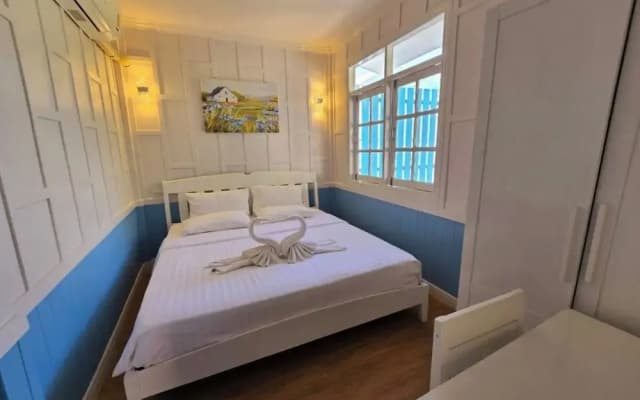 IP Plus Beach Resort - photo 3