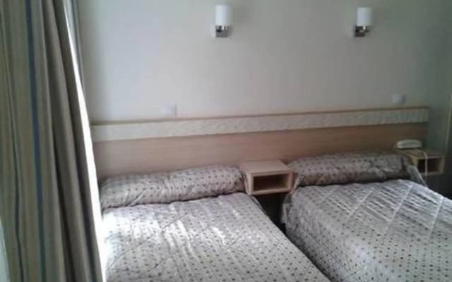Hotel Lilas Gambetta - photo 5