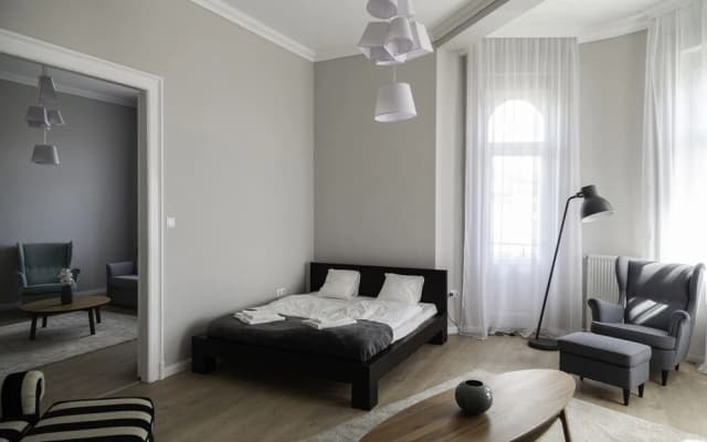 RiverView CityCenter Apartment - photo 3