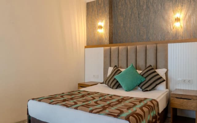 Concordia Celes Hotel - photo 3
