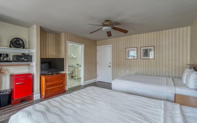 Wharf Inn - photo 3