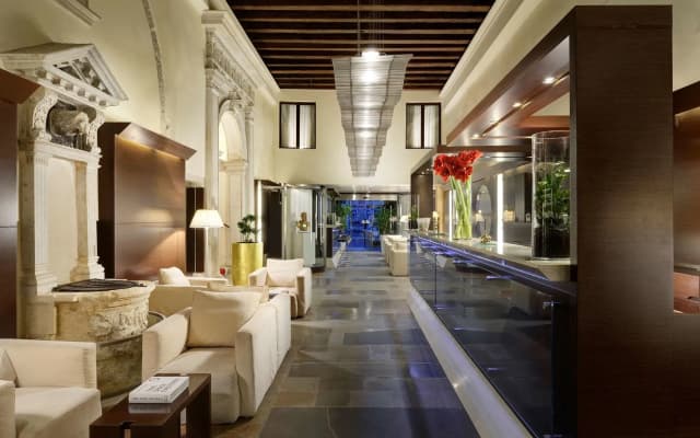 Palazzo Giovanelli Hotel - photo 2