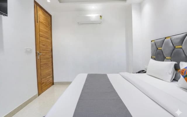 hotel aiims 20 four 7 - photo 3