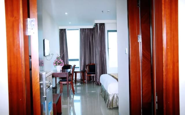 Seafront Hotel Da Nang - photo 3