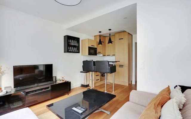 Modern Brunel Classic 1 Bed Apt With Balcony in Paris - photo 3