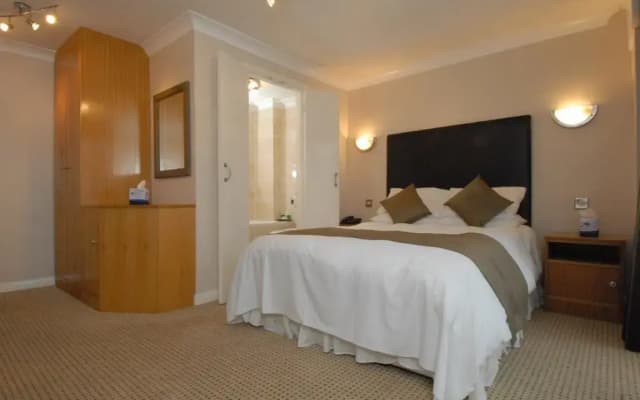 The Barn Hotel - photo 3