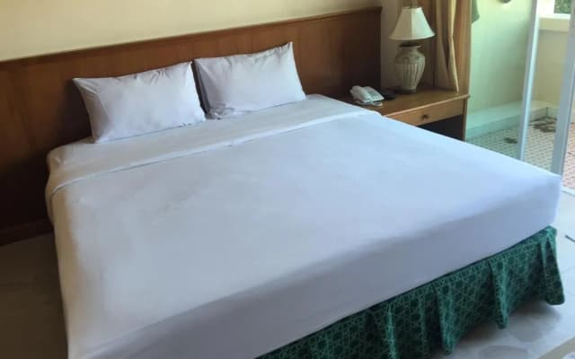 Kata Sun Beach Hotel - photo 3