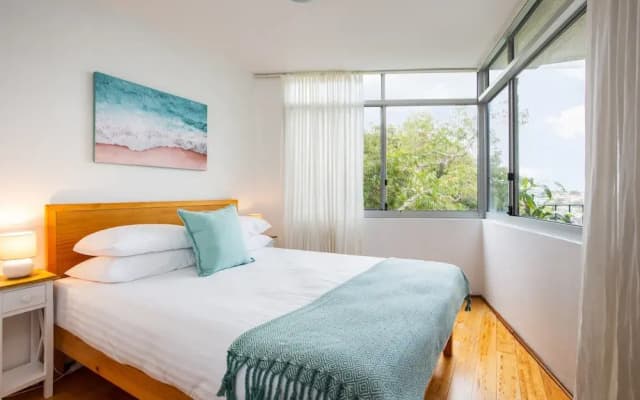 Bronte Beach Coastal Apartment With Ocean View - photo 3