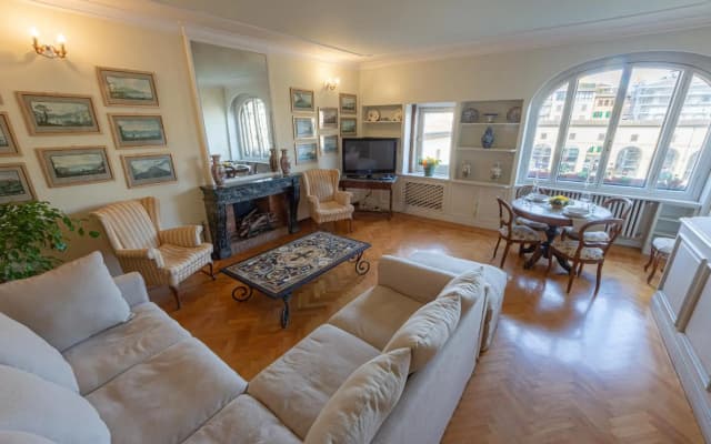 Ponte Vecchio 3 bedroom apartment - photo 2