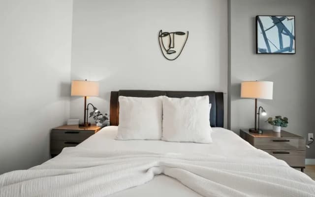 Modern Condo in Design District - photo 3